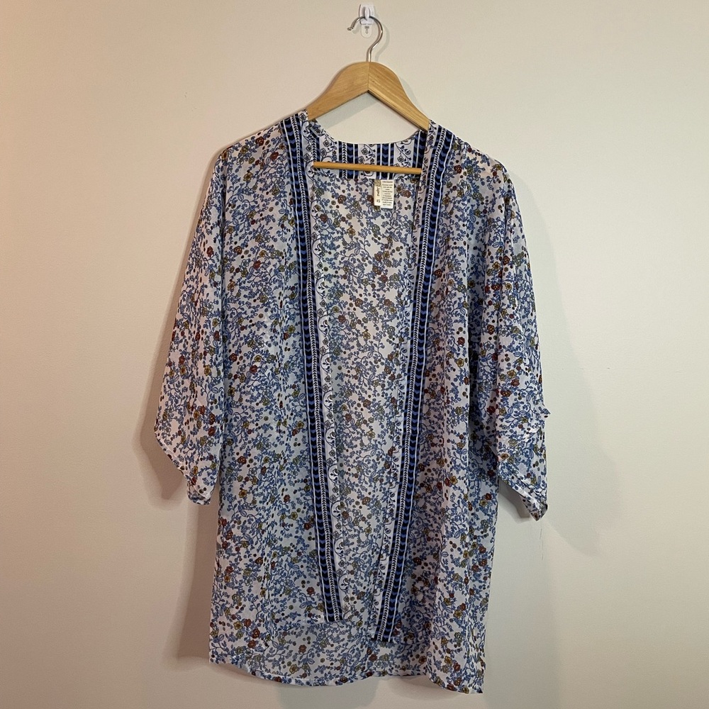 Patterned Lightweight Shawl